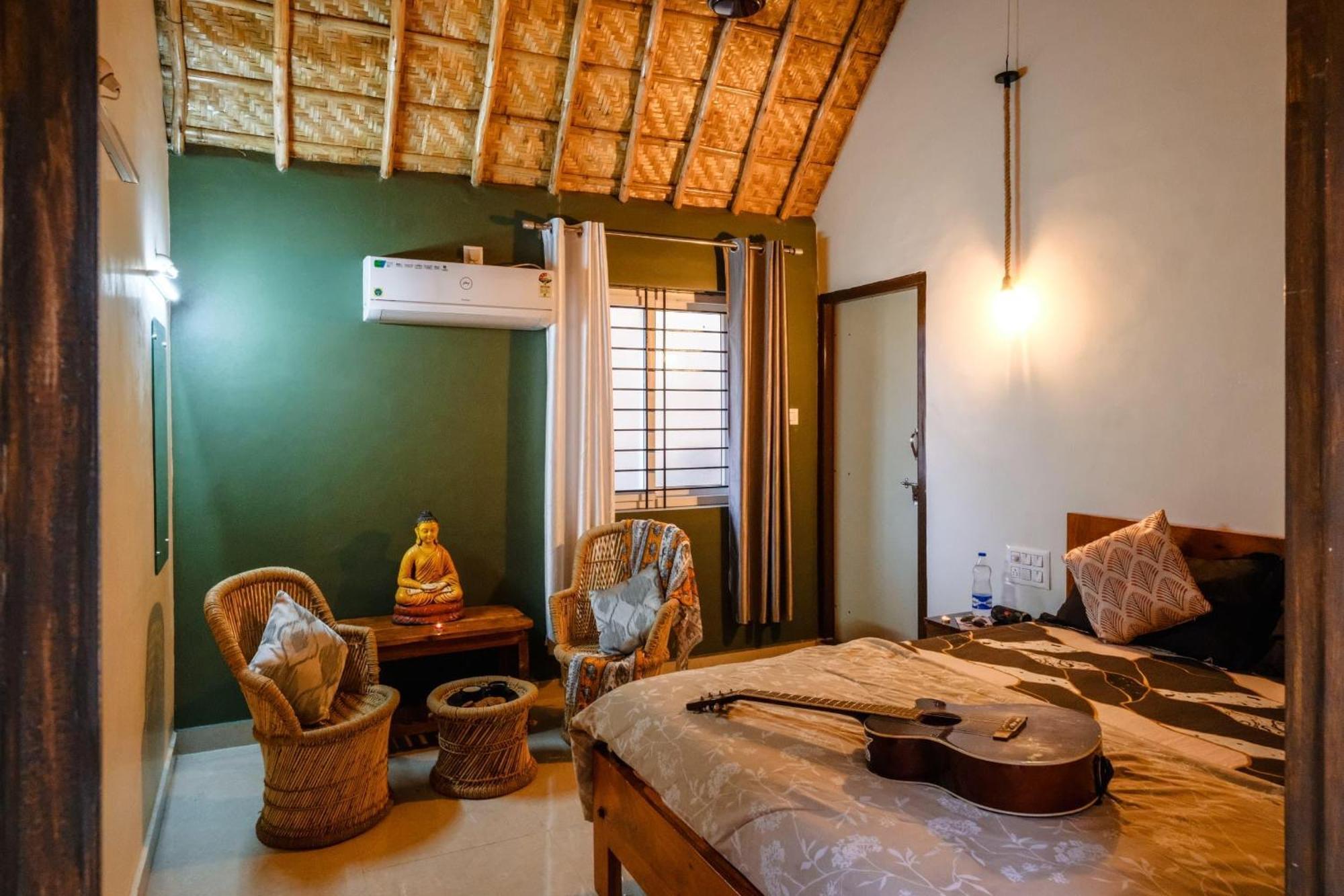 The Hideout Cottage And Restaurant Hampi Exteriér fotografie