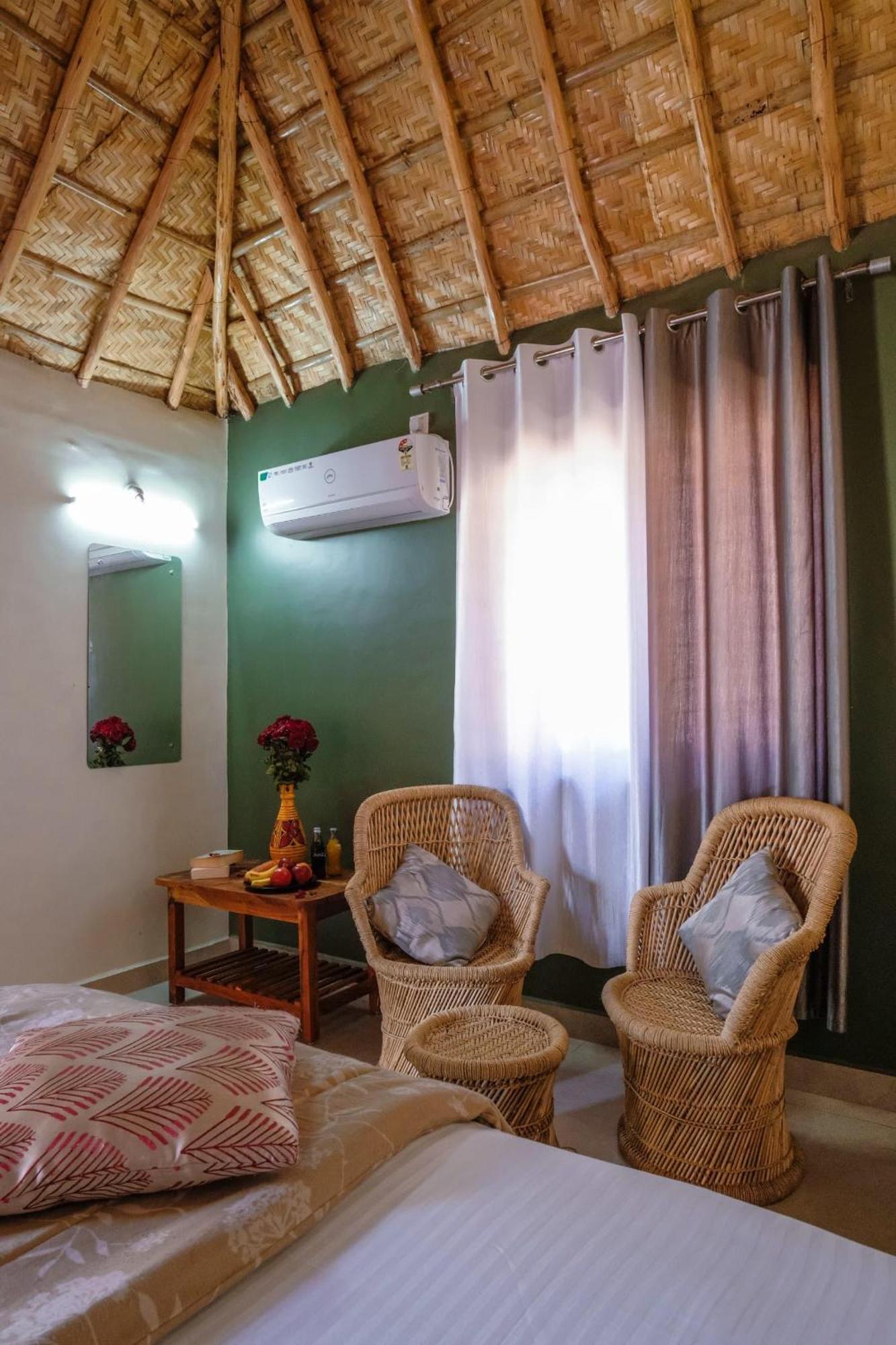 The Hideout Cottage And Restaurant Hampi Exteriér fotografie