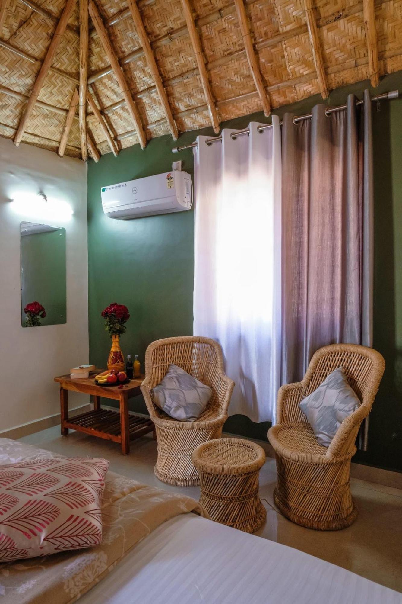 The Hideout Cottage And Restaurant Hampi Exteriér fotografie