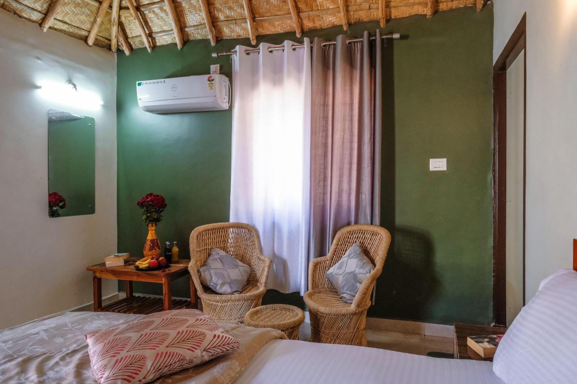 The Hideout Cottage And Restaurant Hampi Exteriér fotografie